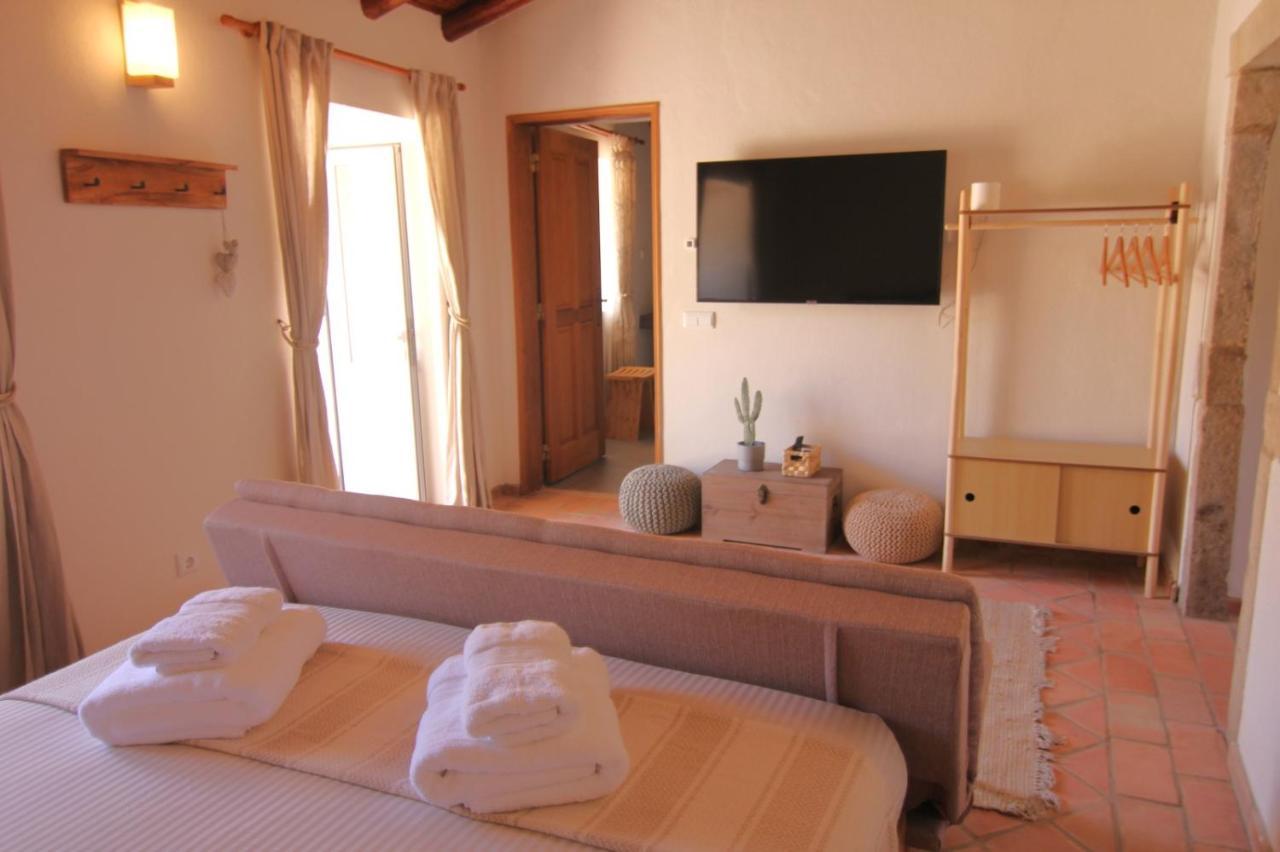 Vila Lobo Algarve ซานตา บาร์บารา เดอ เนกซ์ ภายนอก รูปภาพ