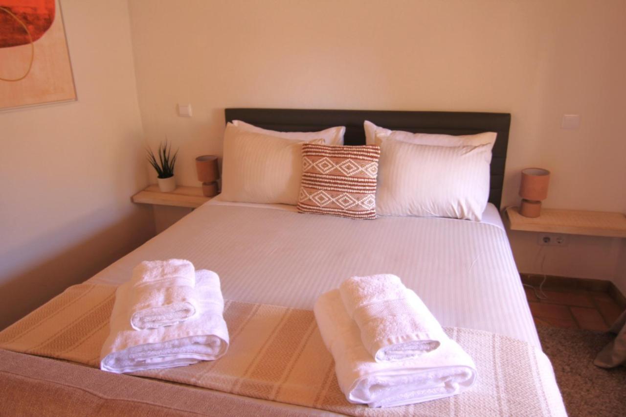Vila Lobo Algarve ซานตา บาร์บารา เดอ เนกซ์ ภายนอก รูปภาพ